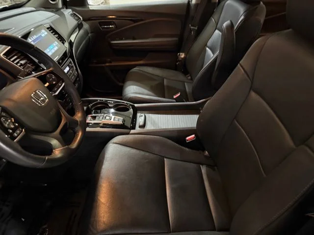 Used 2021 Platinum White Pearl Honda Touring image 10
