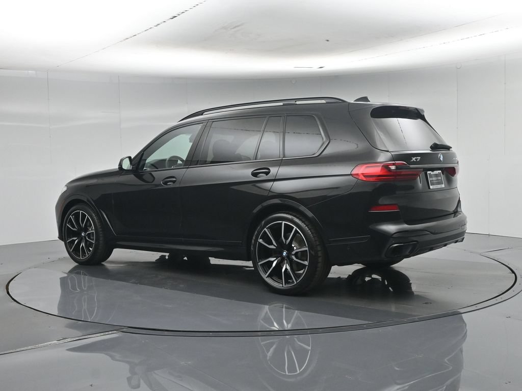 Used 2020 Black BMW xDrive40i image 7