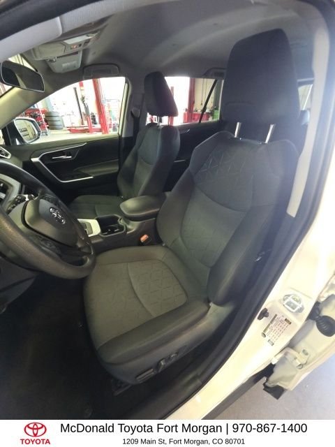 Used 2025 White Toyota XLE image 11