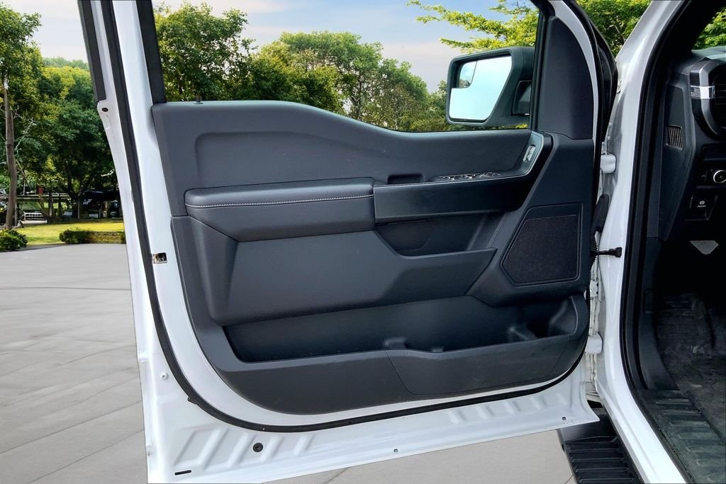 Used 2023 White Ford XL image 19