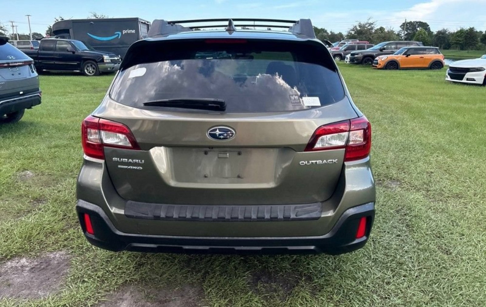 Used 2019 Wilderness Green Metallic Subaru Premium image 6