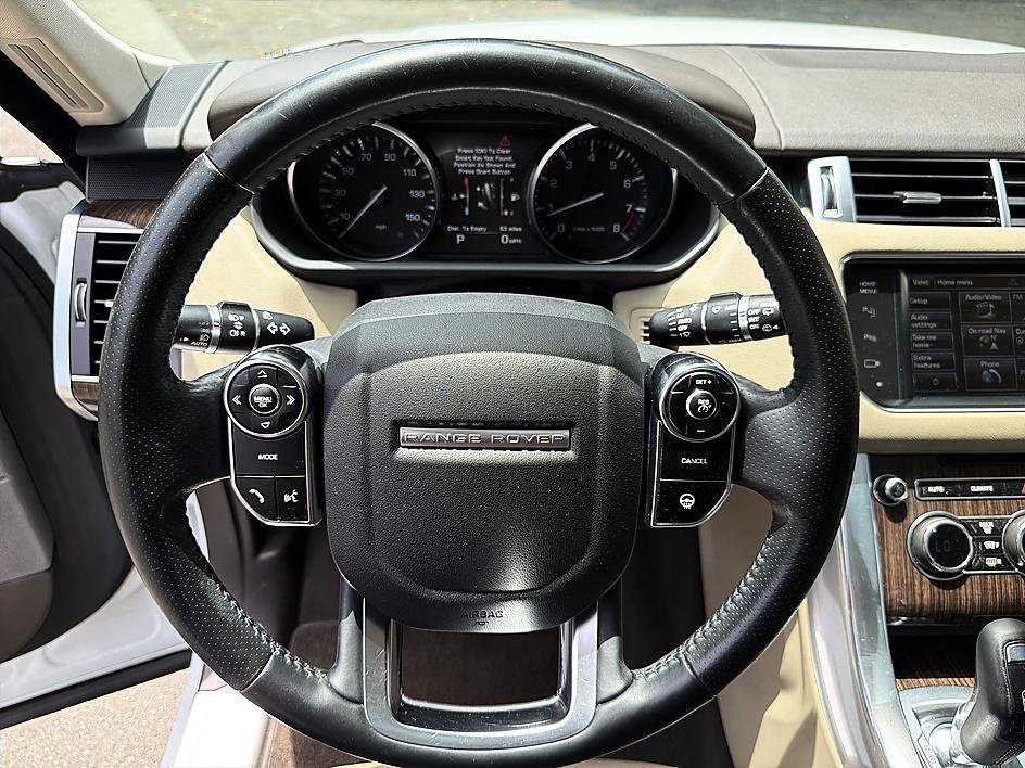 Used 2014 Fuji White Land Rover HSE image 13