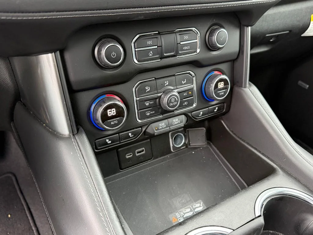 Used 2022 Black Chevrolet LT image 21