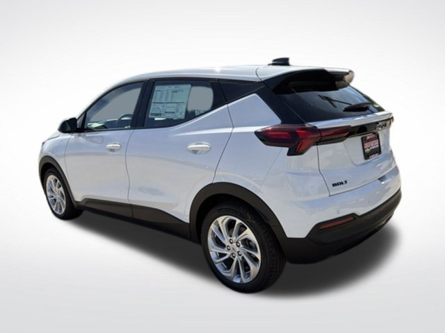 2027 Chevrolet Bolt LT - Photo 7