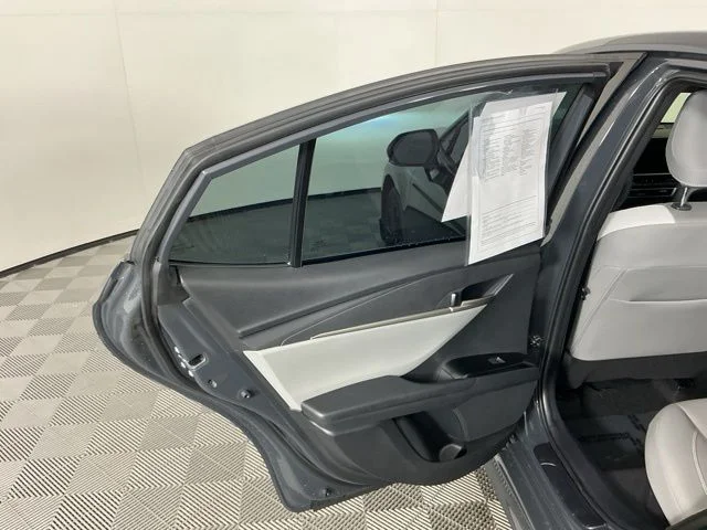 Used 2025  Toyota SE image 26