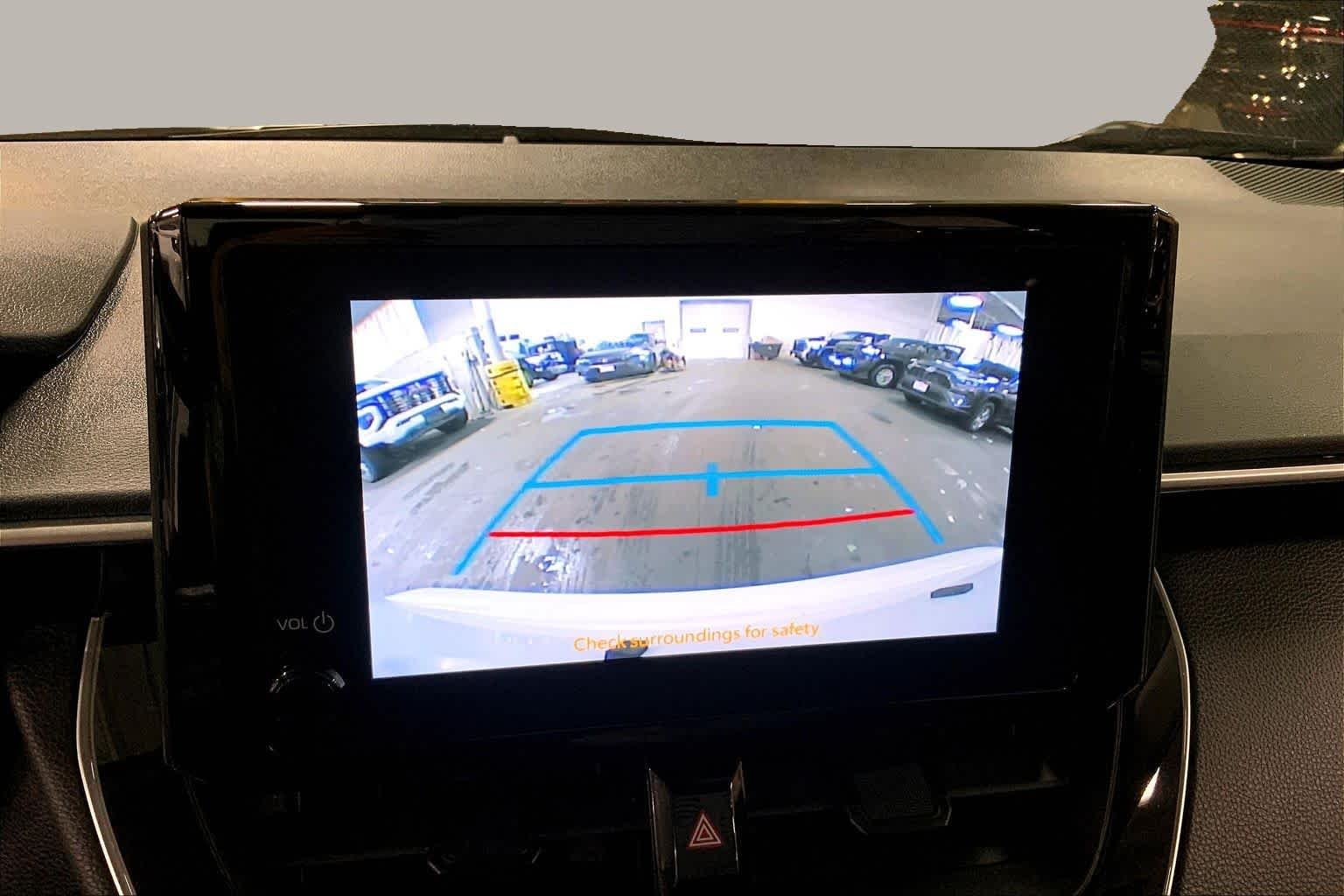Used 2024 Wind Chill Pearl Toyota LE image 26