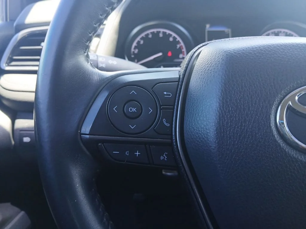 Used 2022 Gray Toyota SE image 12