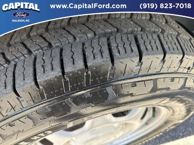 Used 2018 White Ford XL image 14