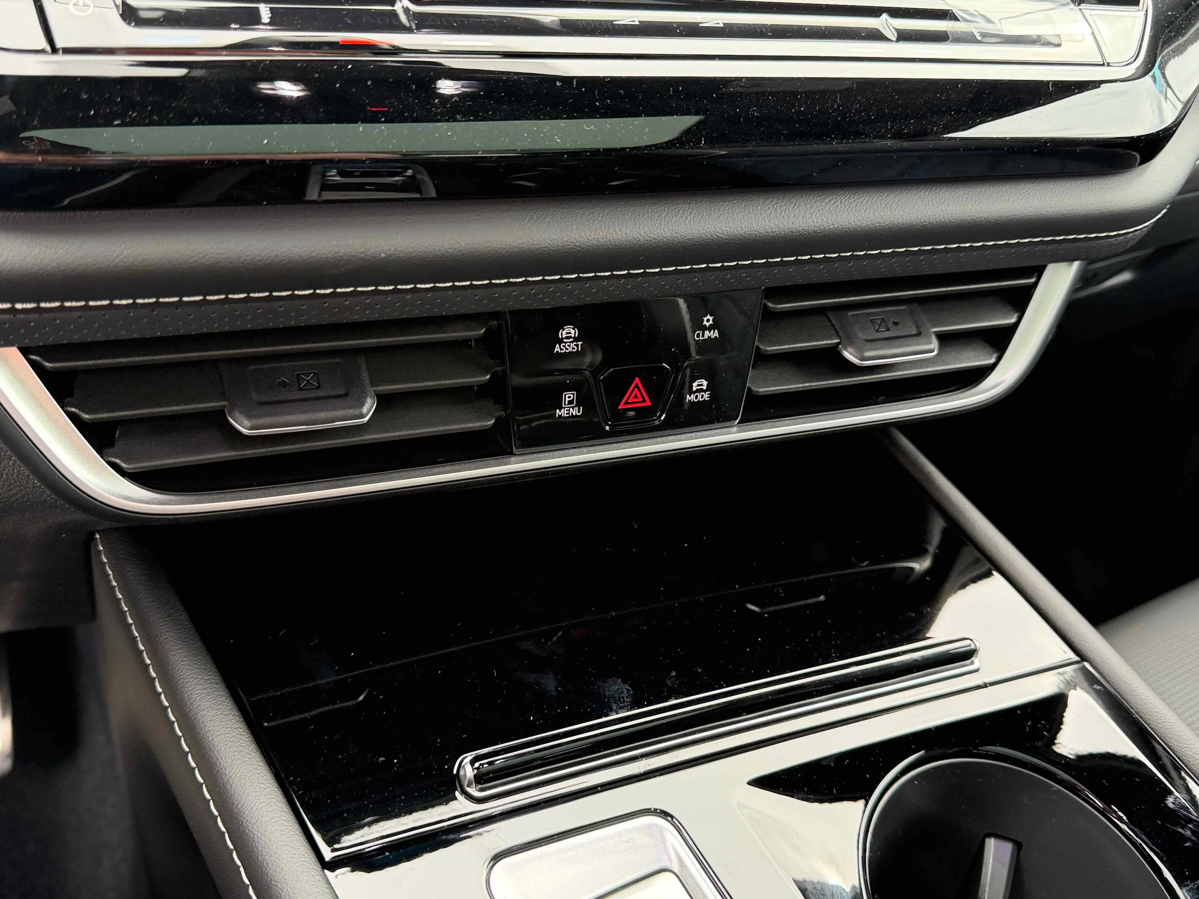 New 2026 Opal White Volkswagen 2.0T SEL Premium R-Line image 22