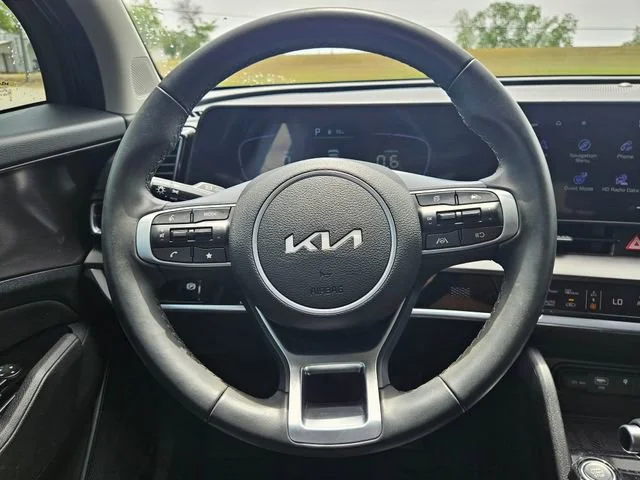 Used 2025 Black Kia EX image 14