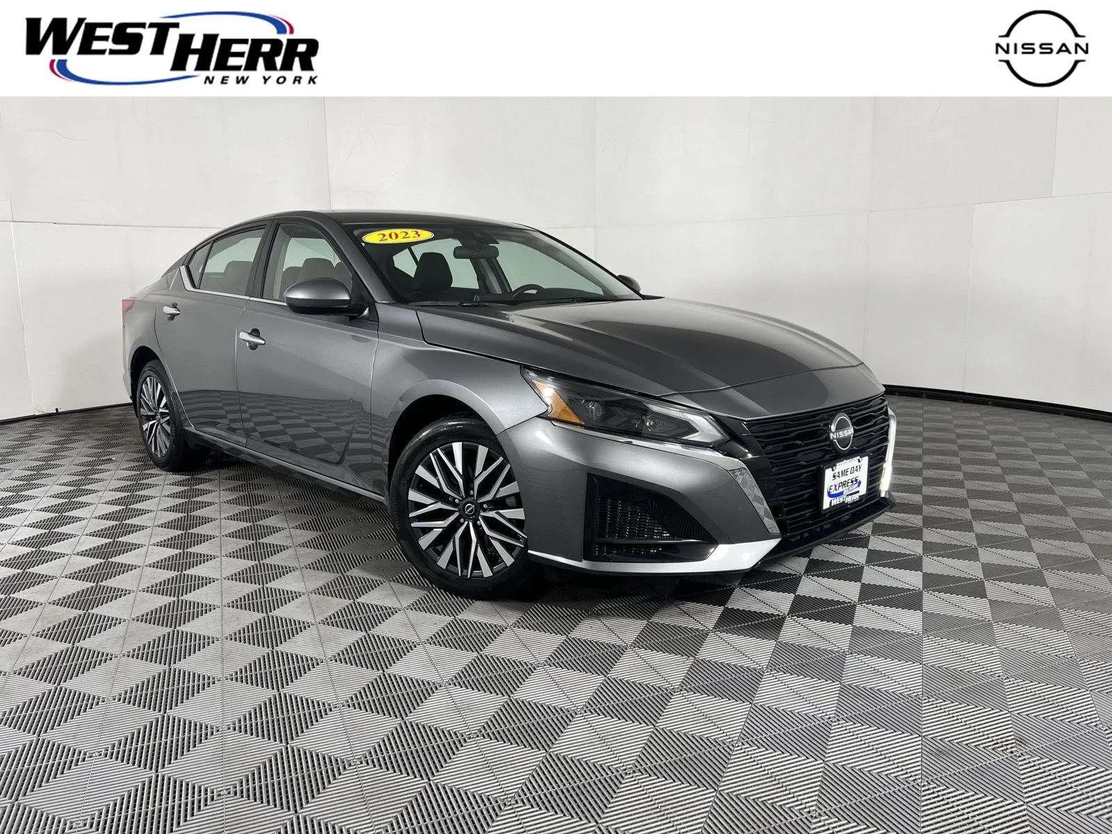 Used 2023 Gun Metallic Nissan 2.5 SV image 1