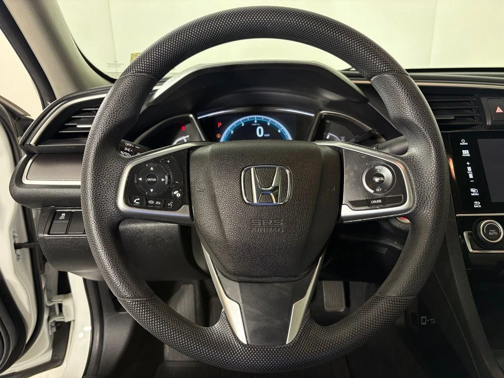 Used 2018  Honda EX image 19