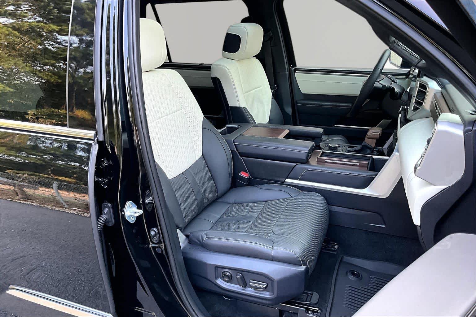 Used 2025 Midnight Black Metallic Toyota Capstone image 9