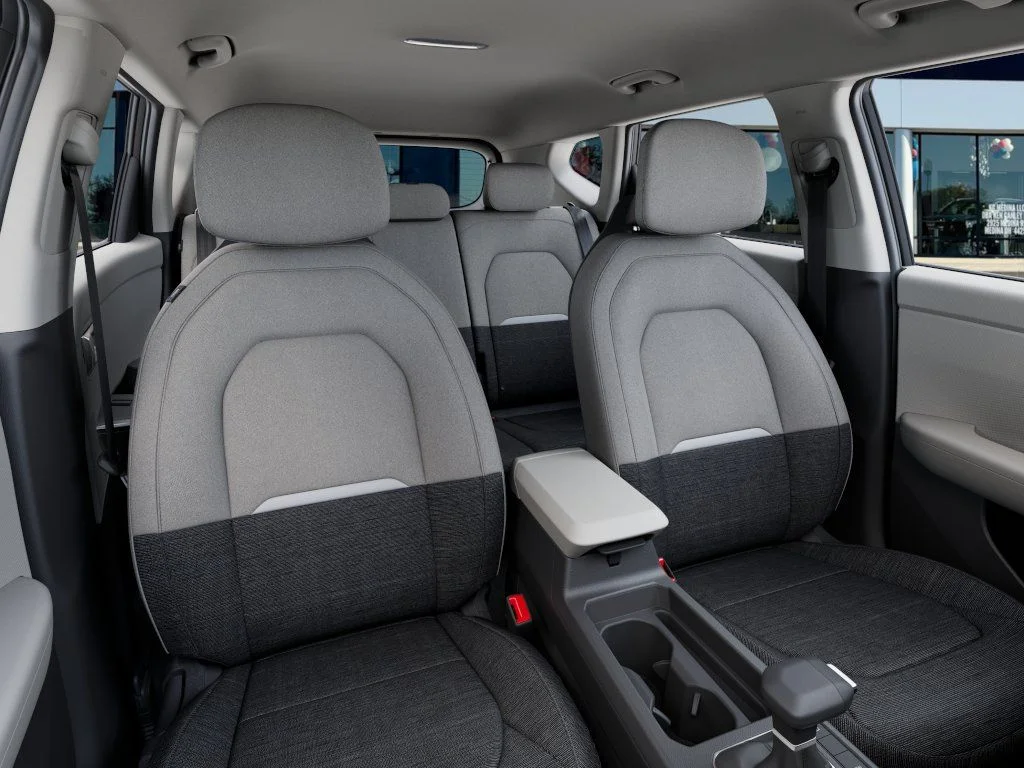 New 2027 Snow White Pearl Kia S image 15