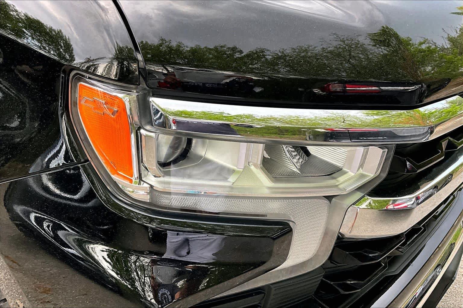 Used 2022 Black Chevrolet LT image 25