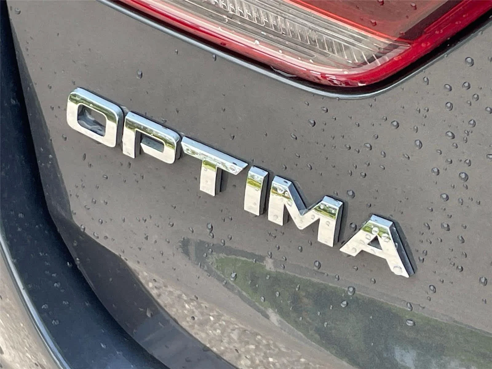 Used 2019 Platinum Graphite Kia S image 10