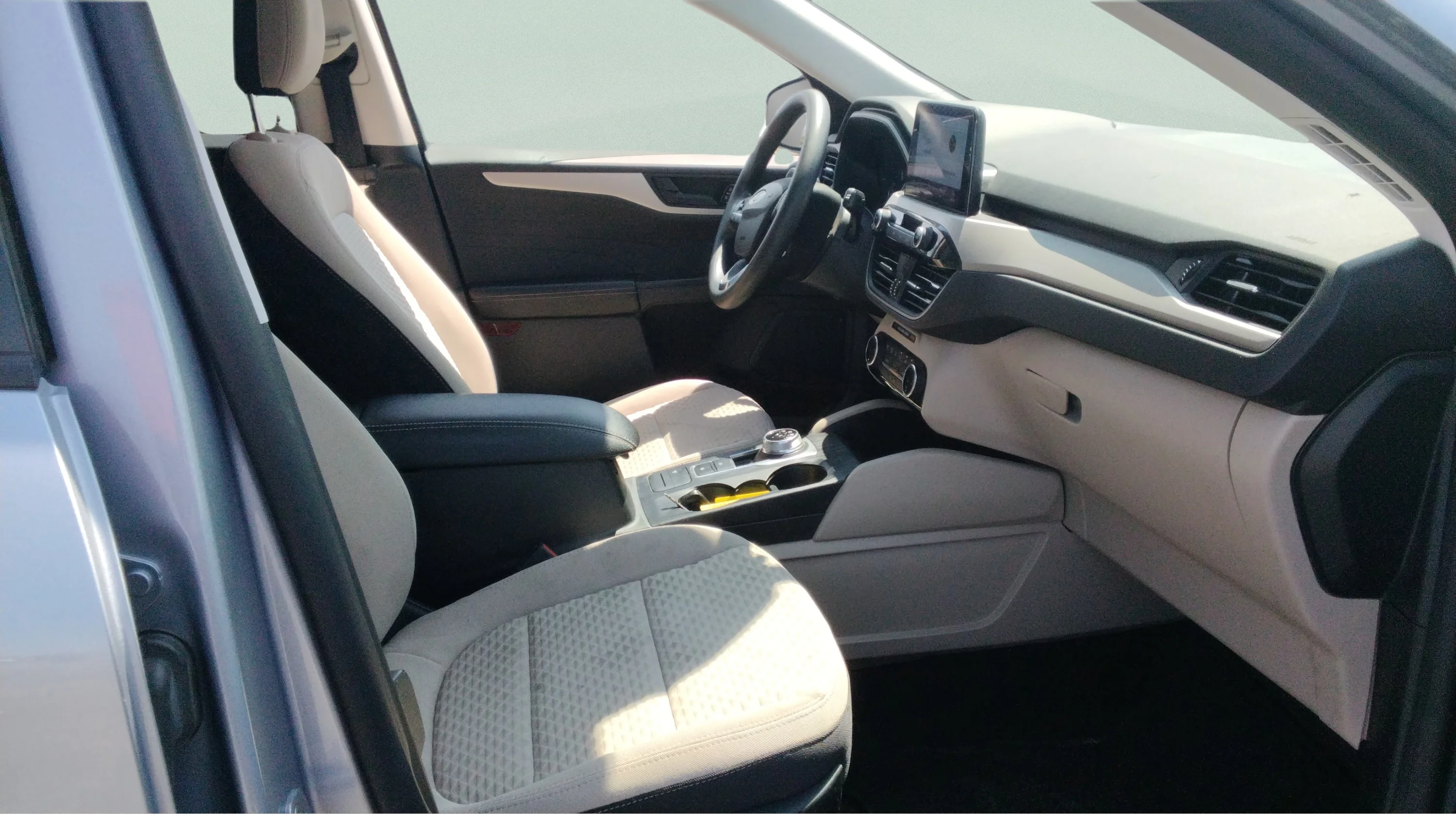 Used 2022 Blue Ford SE image 11