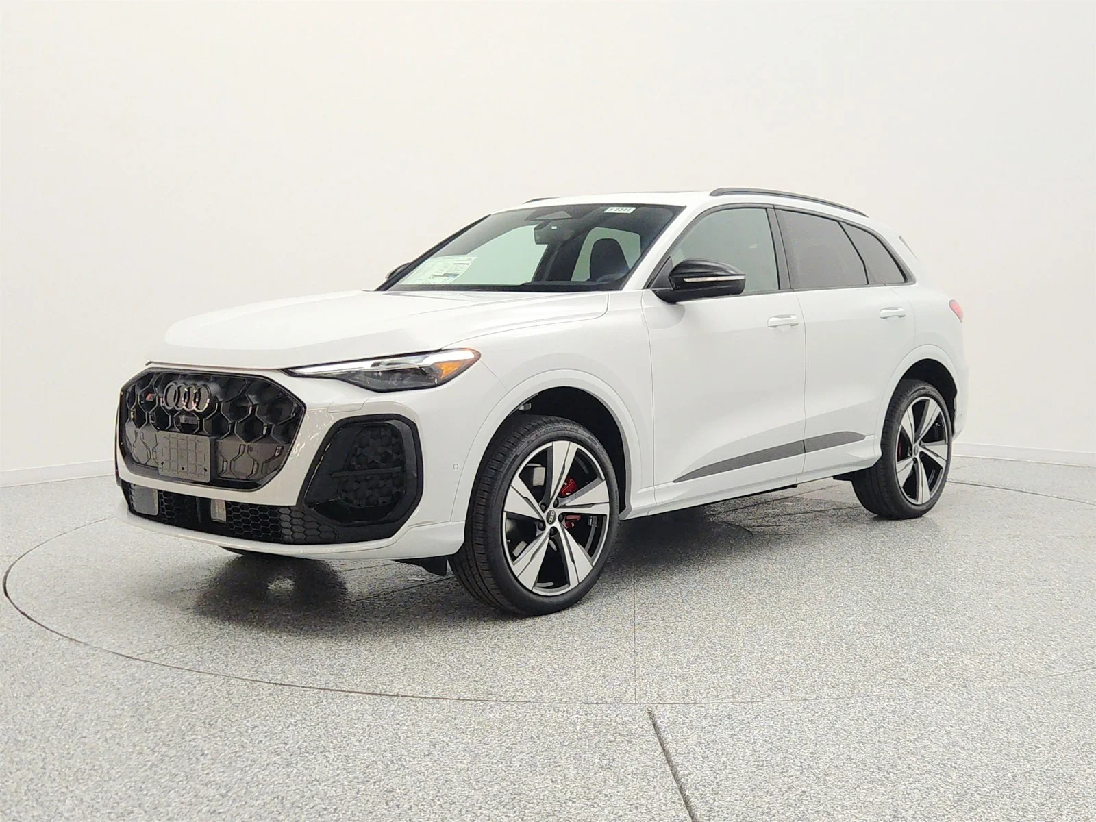 2026 Audi SQ5 Premium Plus quattro's photo