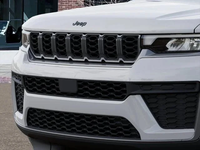 New 2026 Bright White Clear-Coat Exterior Paint Jeep Laredo image 11