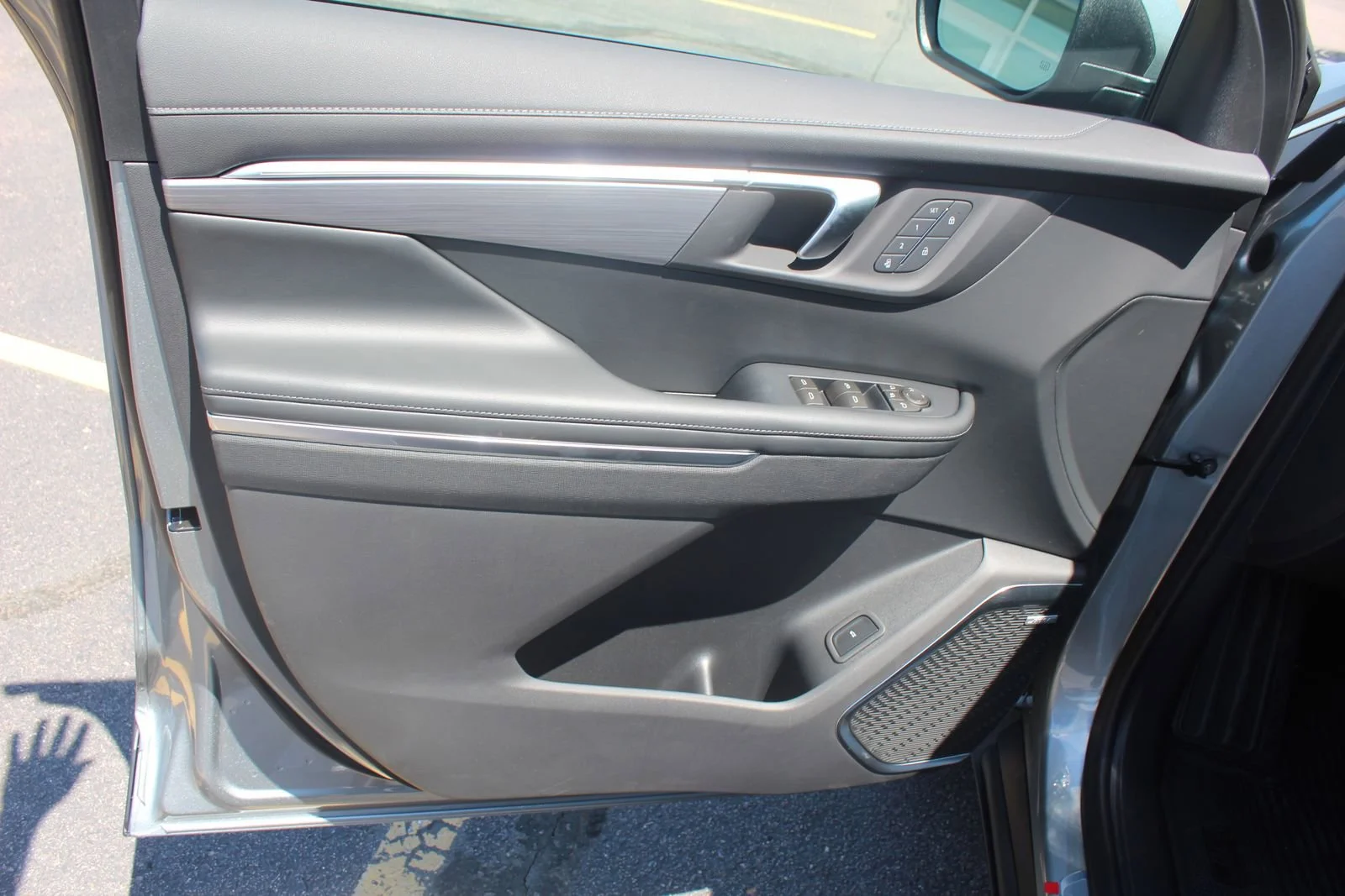 2026 Buick Enclave Preferred - Photo 10
