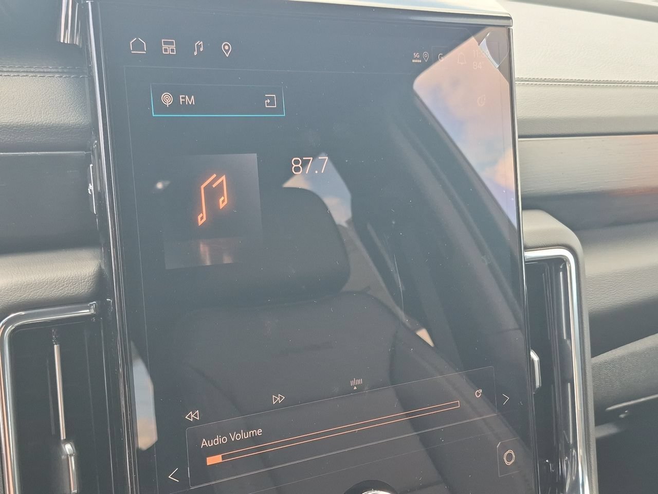 2026 GMC Yukon Denali - Photo 13