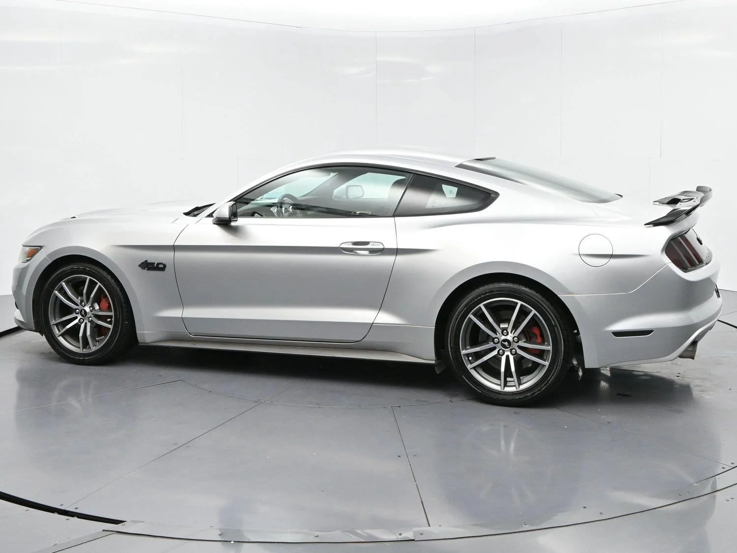 Used 2015 Ingot Silver Ford GT image 5