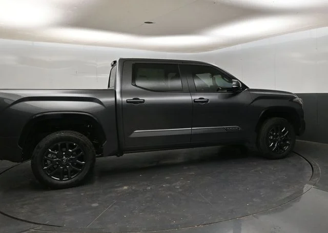 2026 Toyota Tundra Platinum - Photo 8
