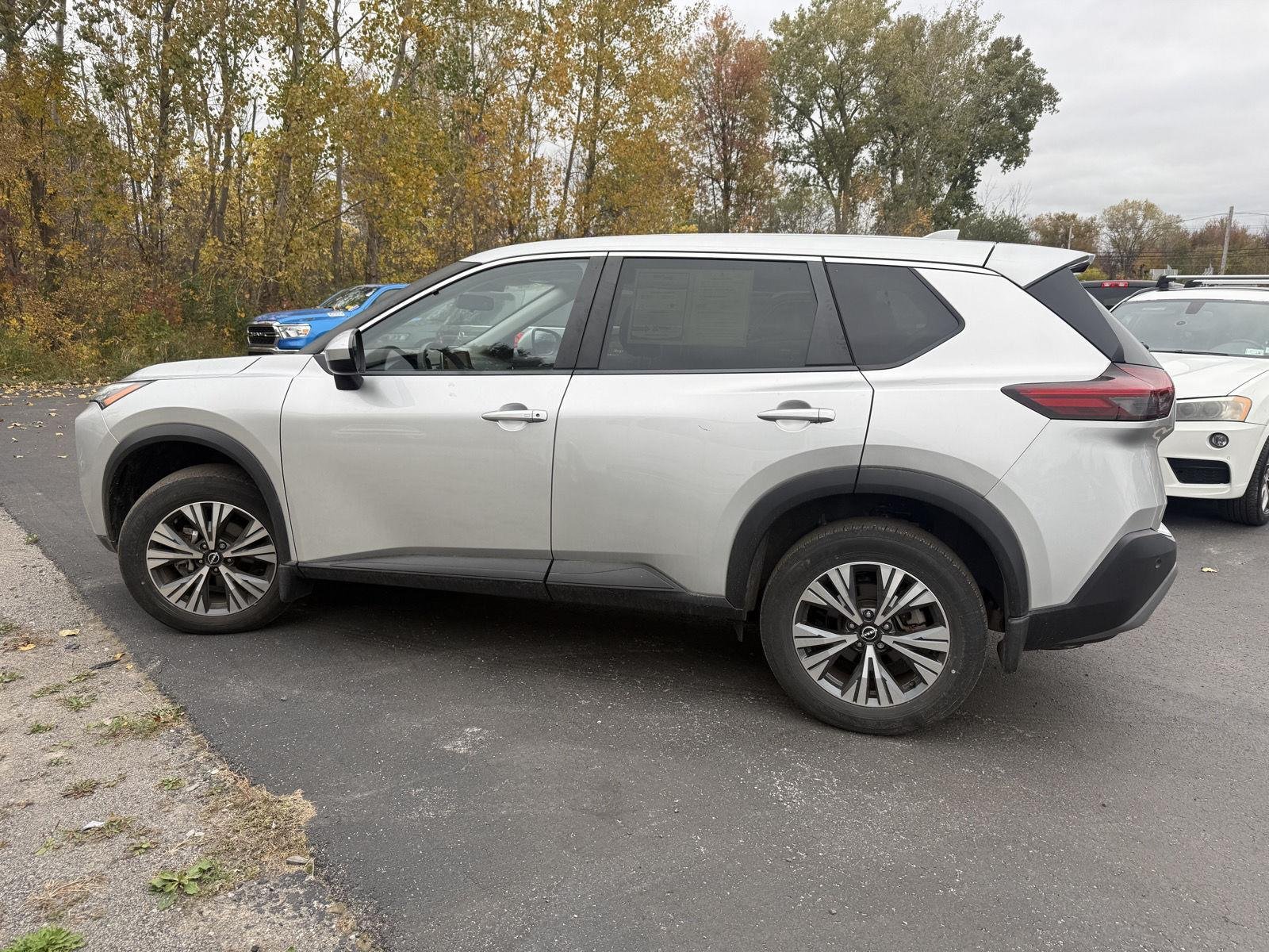 Used 2023 Brilliant Silver Metallic Nissan SV image 6