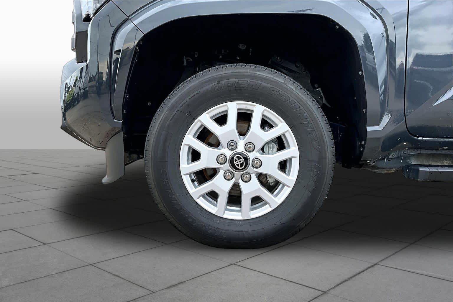 Used 2025 Underground Toyota SR5 image 10