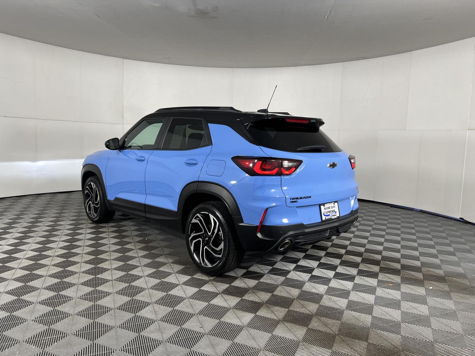 Used 2024 Fountain Blue Chevrolet RS image 17