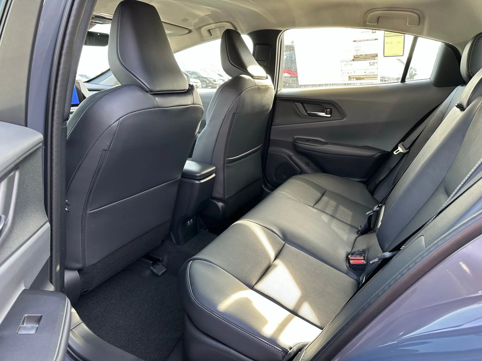 2026 Toyota Prius XLE - Photo 18
