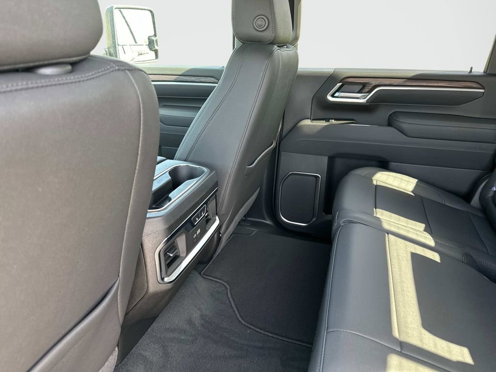 2025 GMC Sierra 2500HD SLT - Photo 12