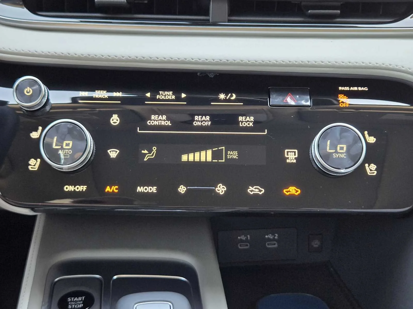 New 2027 MINERAL BLACK INFINITI Luxe AWD image 14