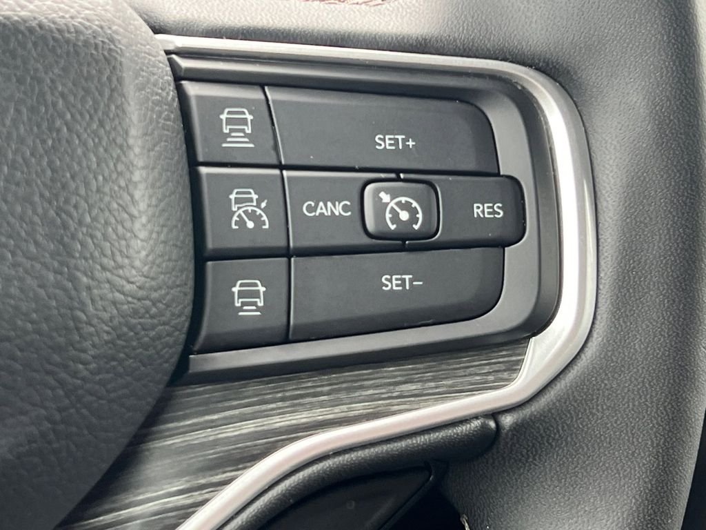 Used 2024 White Jeep Series II image 12