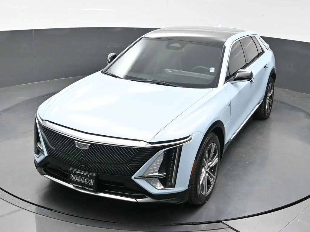 Used 2024 Blue Cadillac Luxury image 33