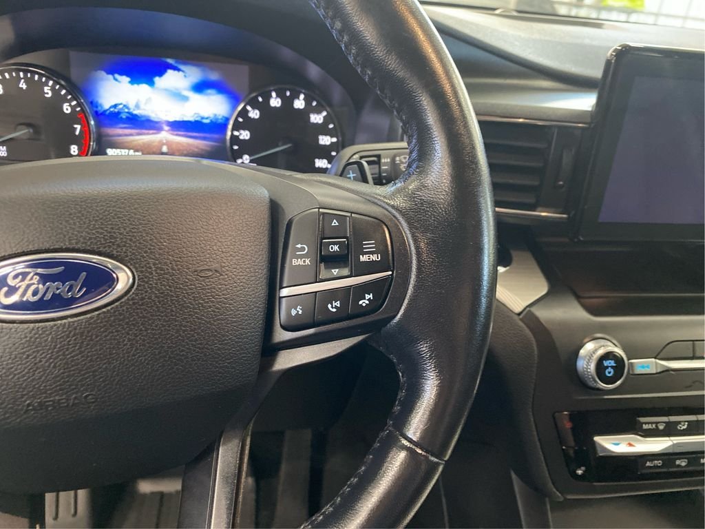 Used 2020 Blue Ford XLT image 16