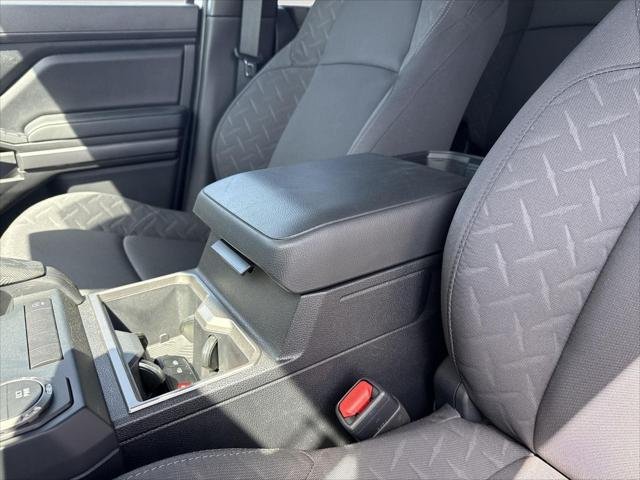 2025 Toyota Tacoma SR5 - Photo 48