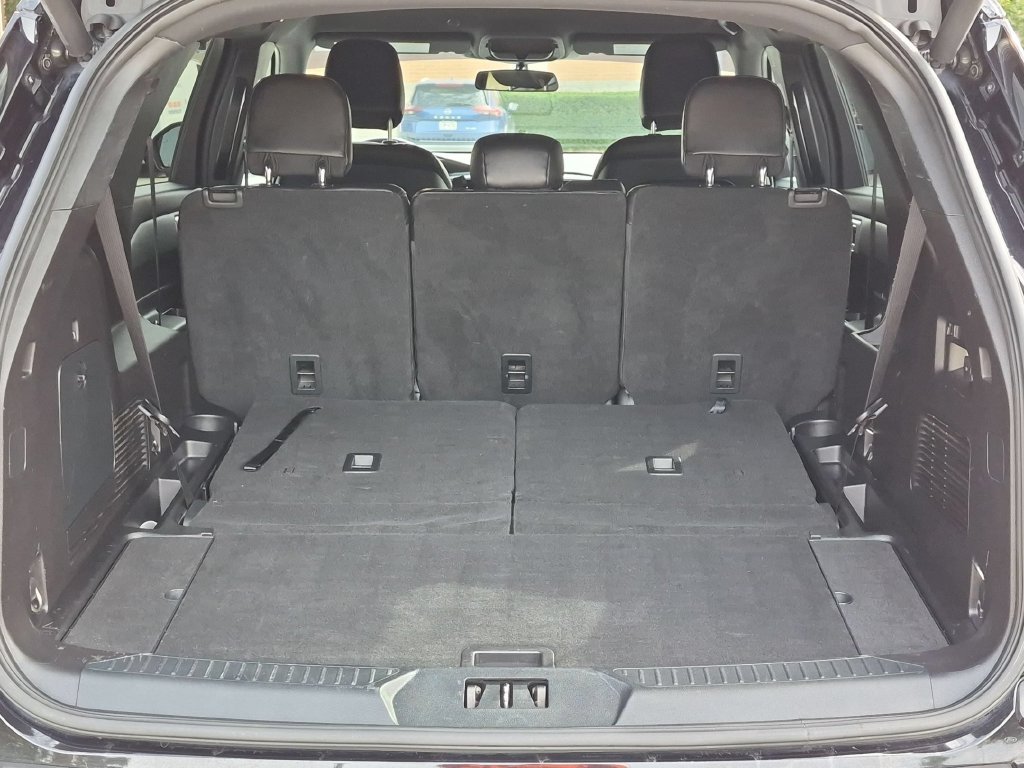 Used 2020 Black Ford XLT image 6