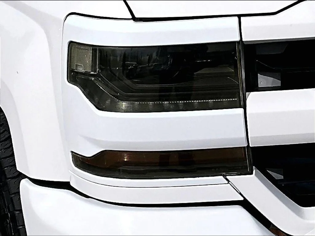 Used 2017 White Chevrolet LT image 34