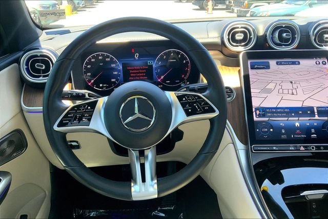Certified Used 2023 White Mercedes-Benz GLC 300 image 4