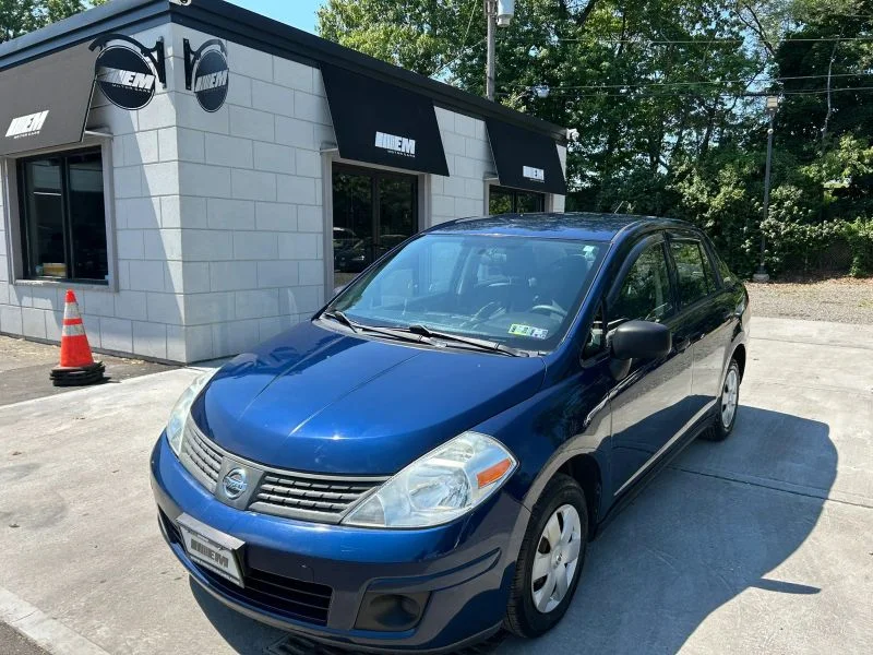 2009 Nissan Versa 1.6 A/T's photo