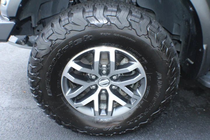 Used 2018  Ford Raptor image 6