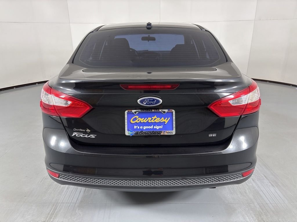 Used 2014 Black Ford SE image 7