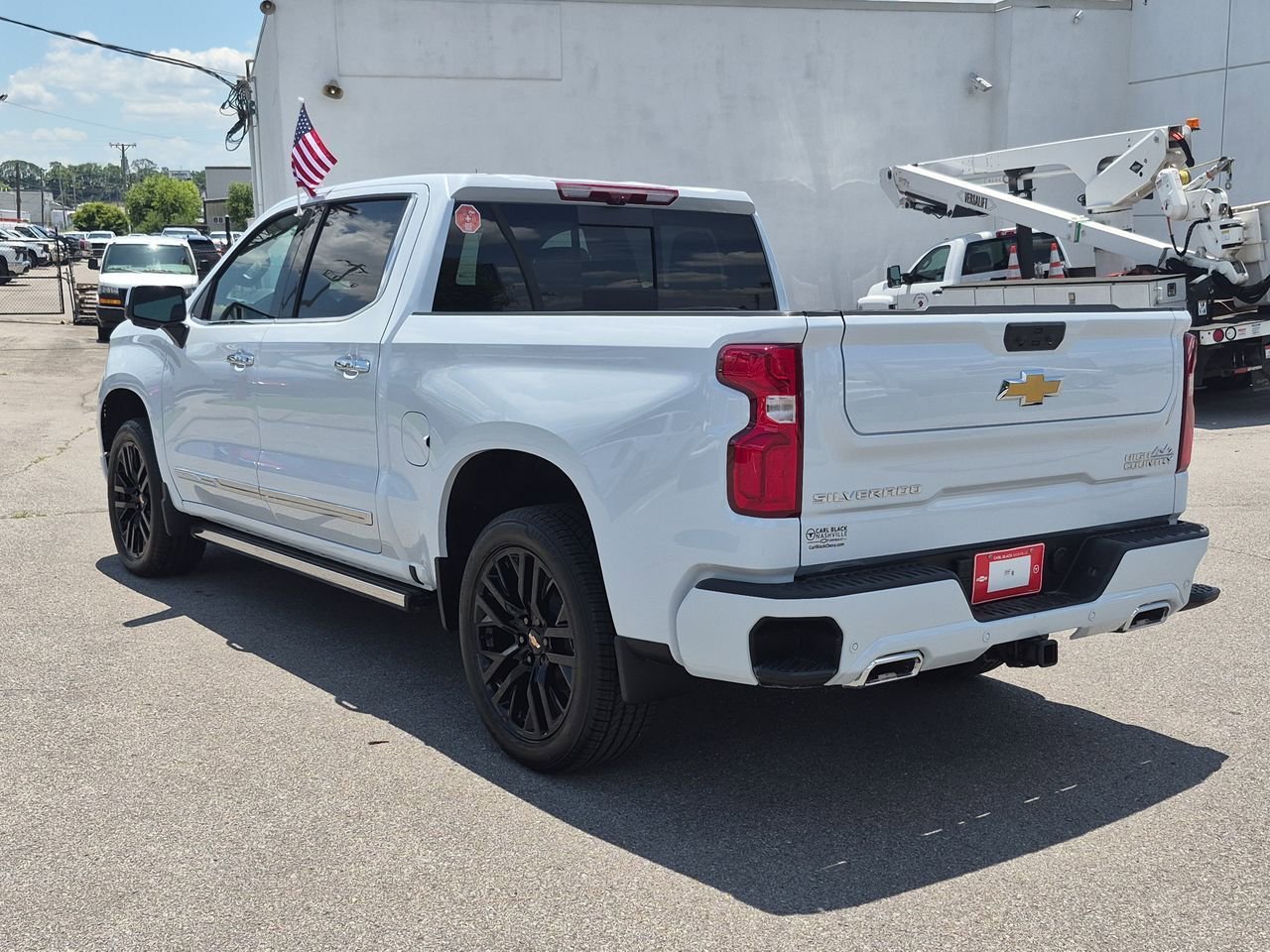 New 2026 Polar White Tricoat Chevrolet High Country image 6