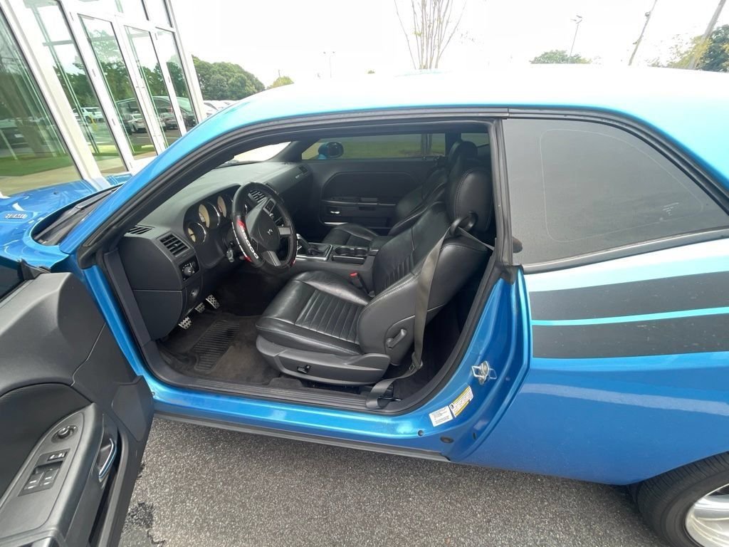 Used 2009 Blue Dodge R/T image 5