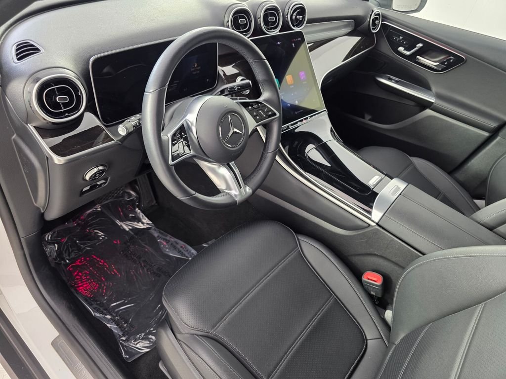 Certified Used 2025 White Mercedes-Benz GLC 300 image 10