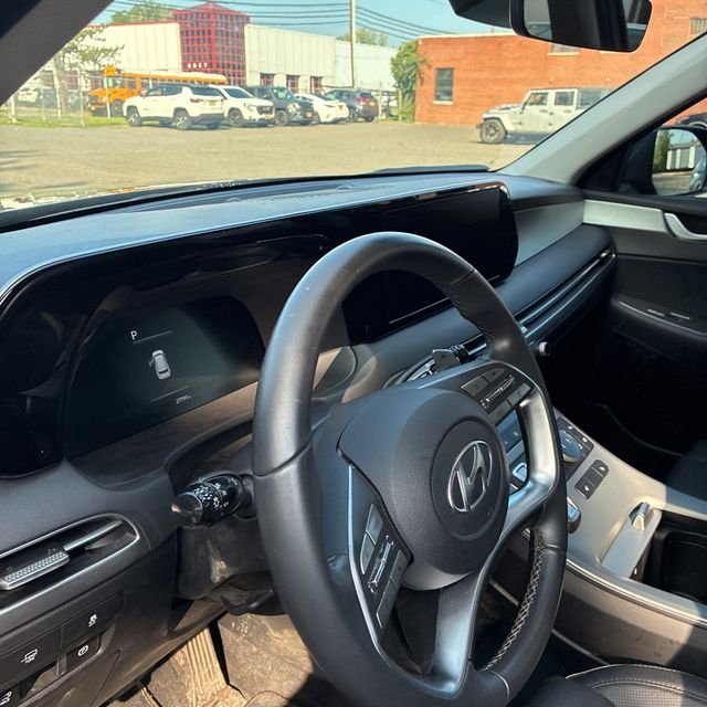 Used 2025 Graphite Hyundai XRT image 11