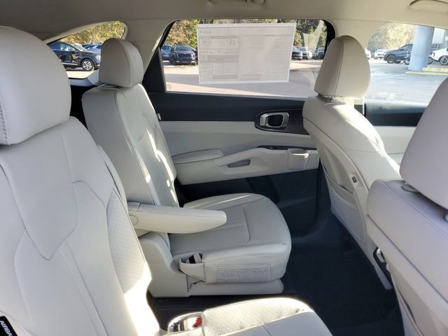 2025 Kia Sorento EX - Photo 31