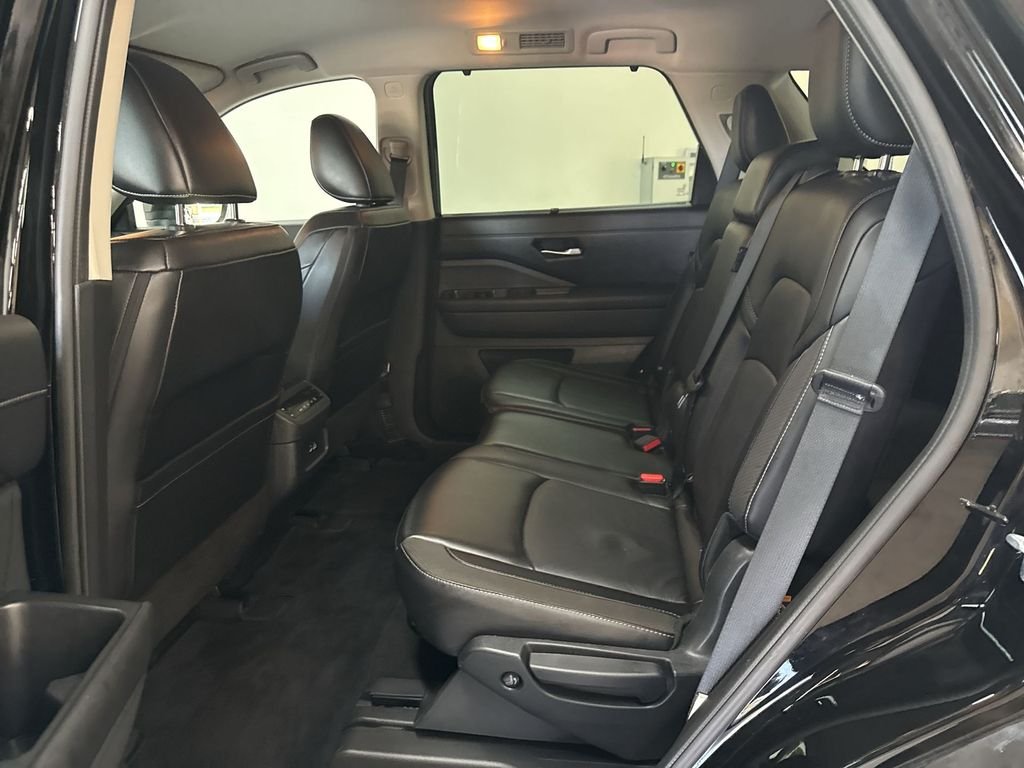 Certified Used 2024 Super Black Nissan SL image 16