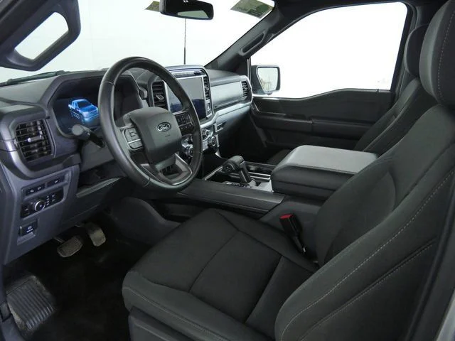 Used 2024 Silver Ford XLT image 20